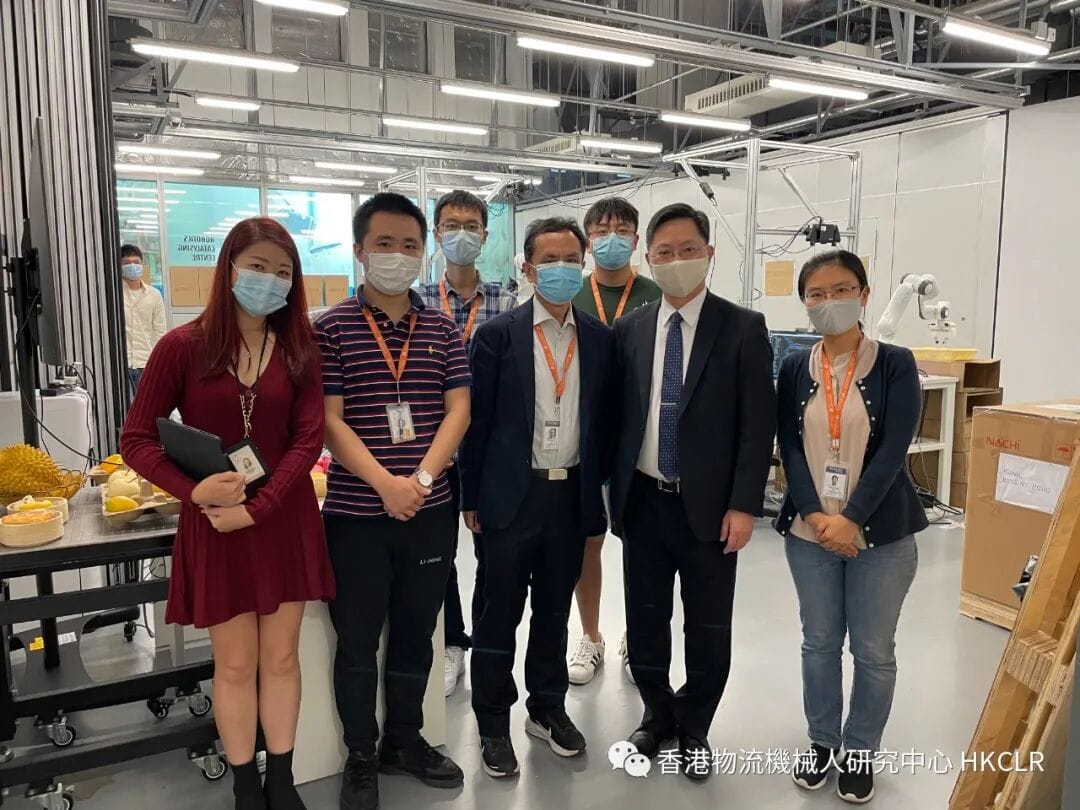 創科局局長薜永恒先生到訪香港物流機械人研究中心